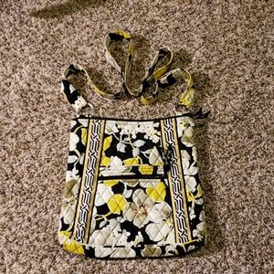 VERA BRADLEY CROSSBODY